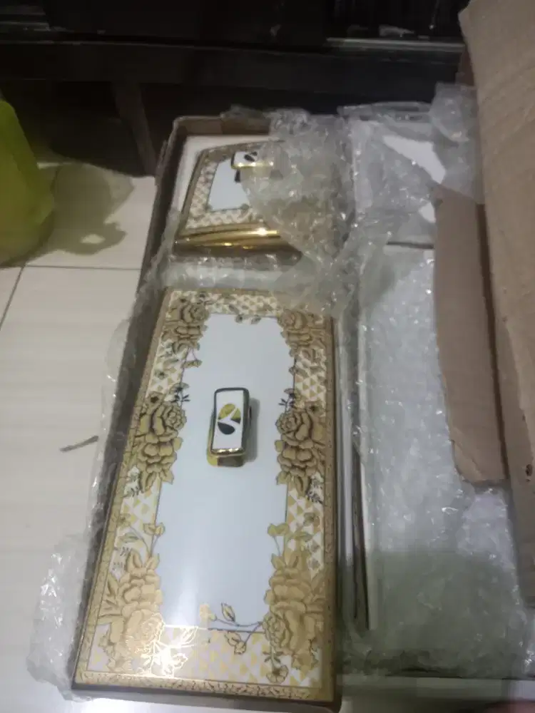 Menjual wadah  multifungsi dengan  keranjang merk vicenca