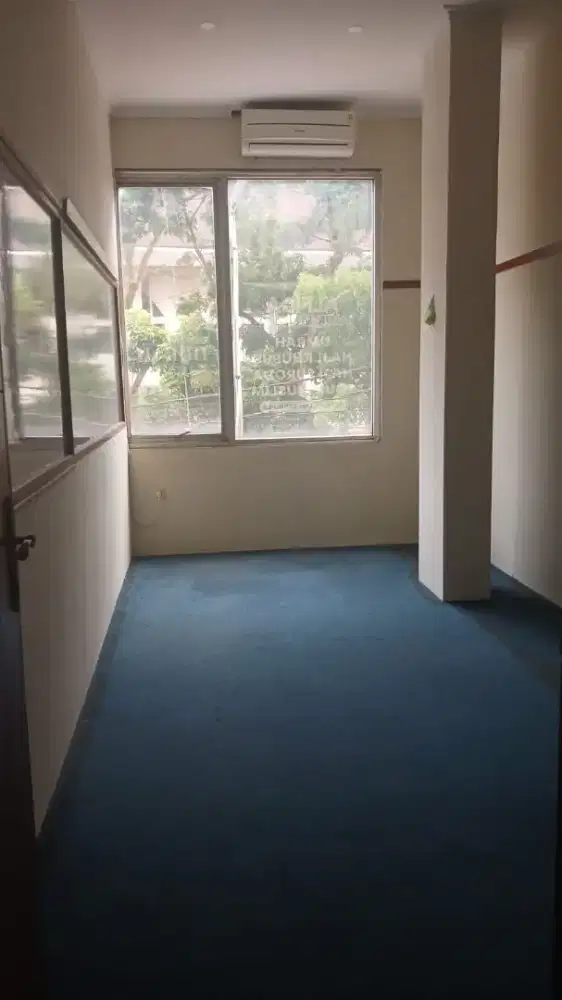 Disewakan ruang kantor di pusat kota