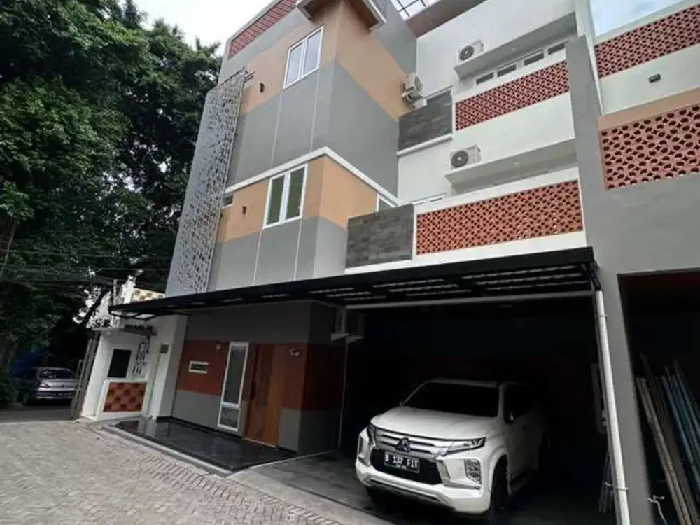 Sisa 1 unit ,Rumah baru siap Huni Jagakarsa,banyak bonusnya dan private rooftop