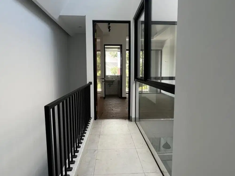 Rumah Baru Industrial Design Lokasi Strategies BSD city