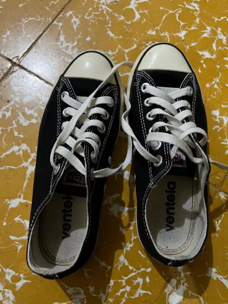 Sepatu Ventela size 36