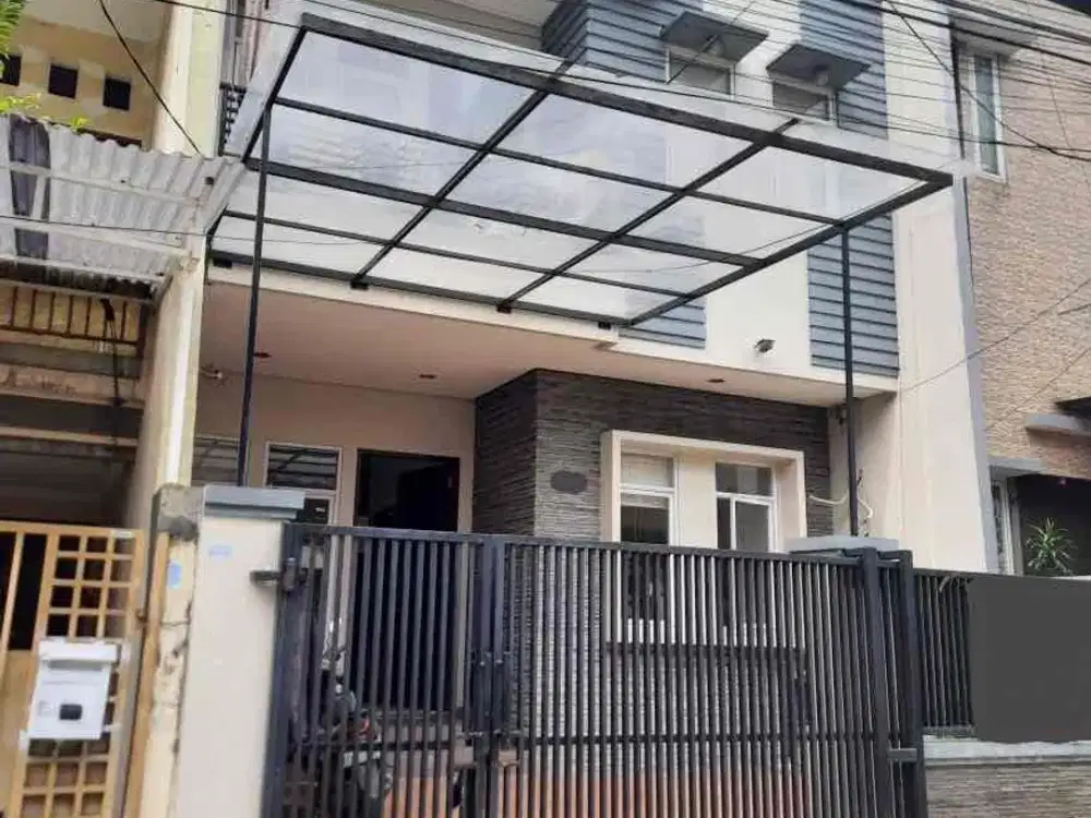 Rumah di Taman Ratu Jakarta barat