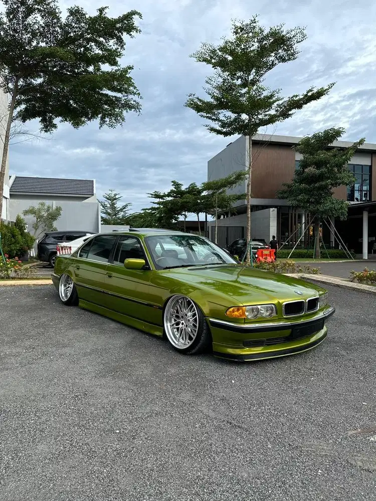 BMW E38 735IL Facelift V8