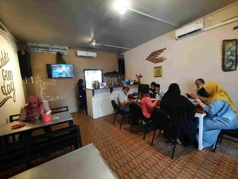 Jual Rumah+Cafe dkt alun2 Sidoarjo