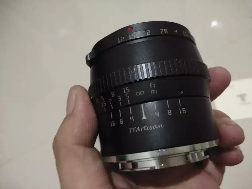 Lensa TTartisans 50mm f1.2 for eos m