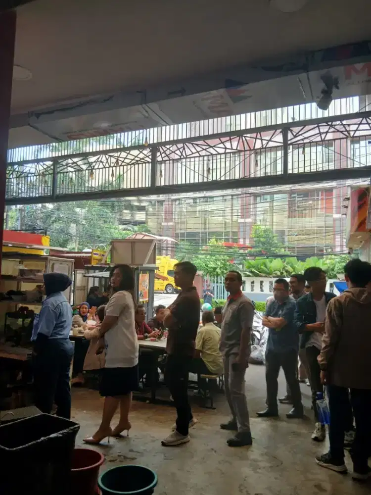 Lapak Kios Food Court Kantin Kuliner Puja Sera Warung Makan Slalu RAME