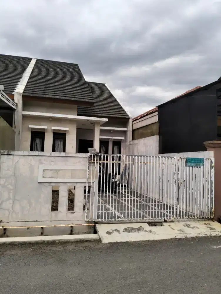Rumah Siap Huni di Cisaranten Kulon Arcamanik Kota Bandung