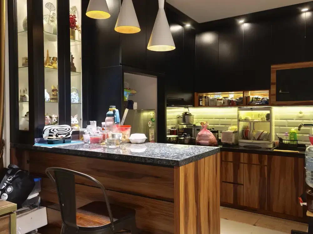 RUMAH CANTIK SEMI FURNISH ROSSINI SYMPHONIA GADING SERPONG Sudah SHM