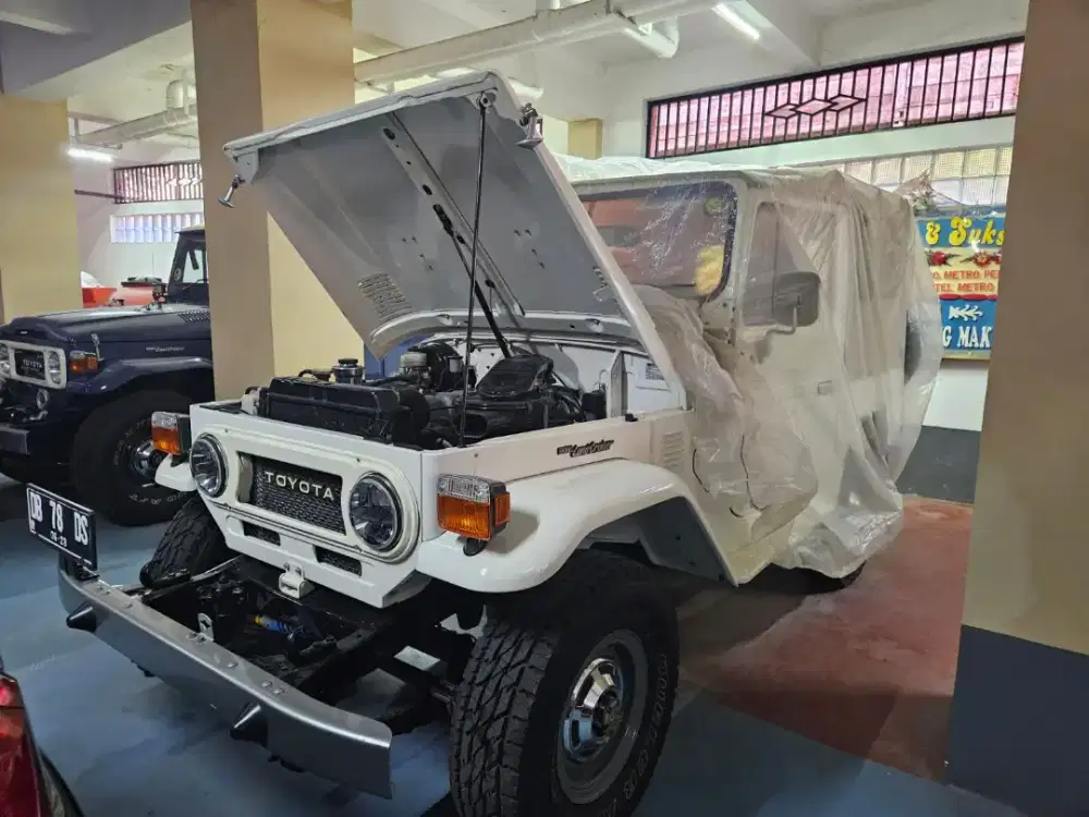 Antik full orisinil kanvas Fj 40 bensin landcruiser hardtop 1974