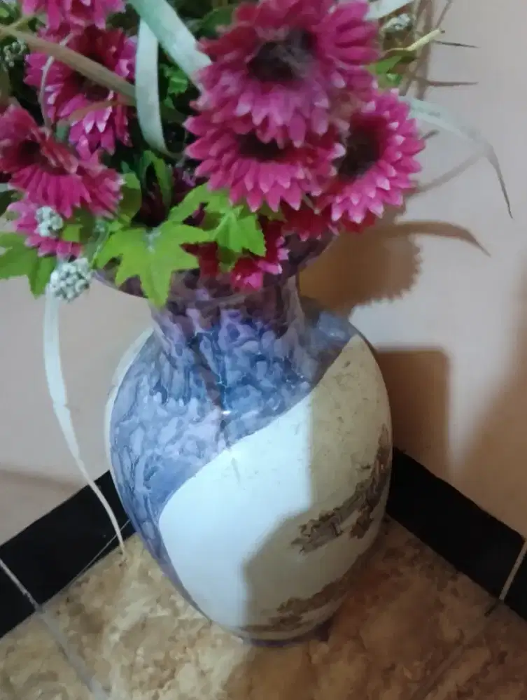 Menjual keramik bekas