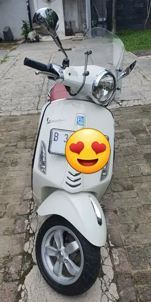 Vespa Primavera (Simpanan)