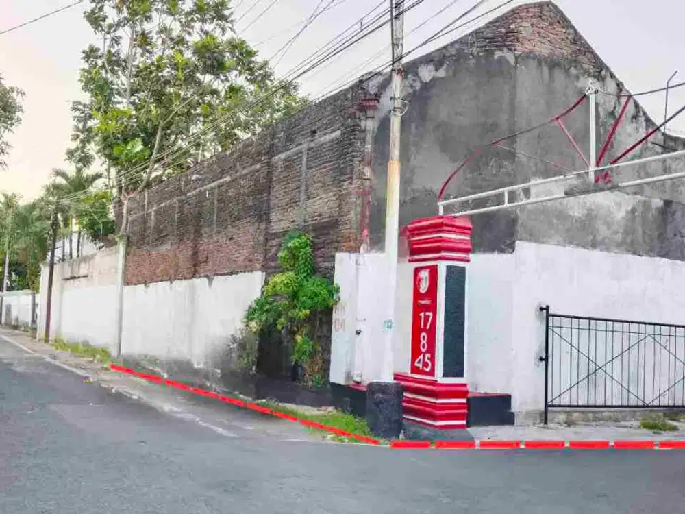 tanah tipes jalan raya serengan solo dijual cepat BU