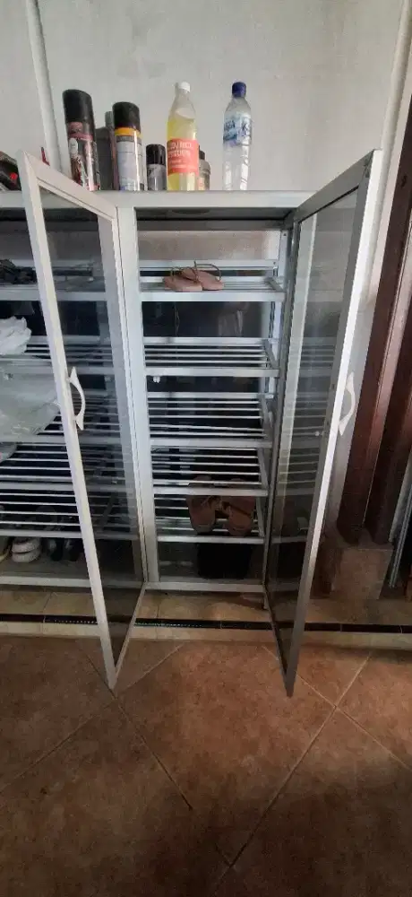 Rak sepatu aluminium