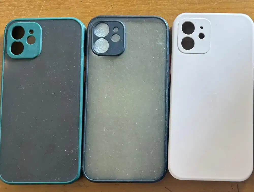 Free casing iphone 12 and 15 pro