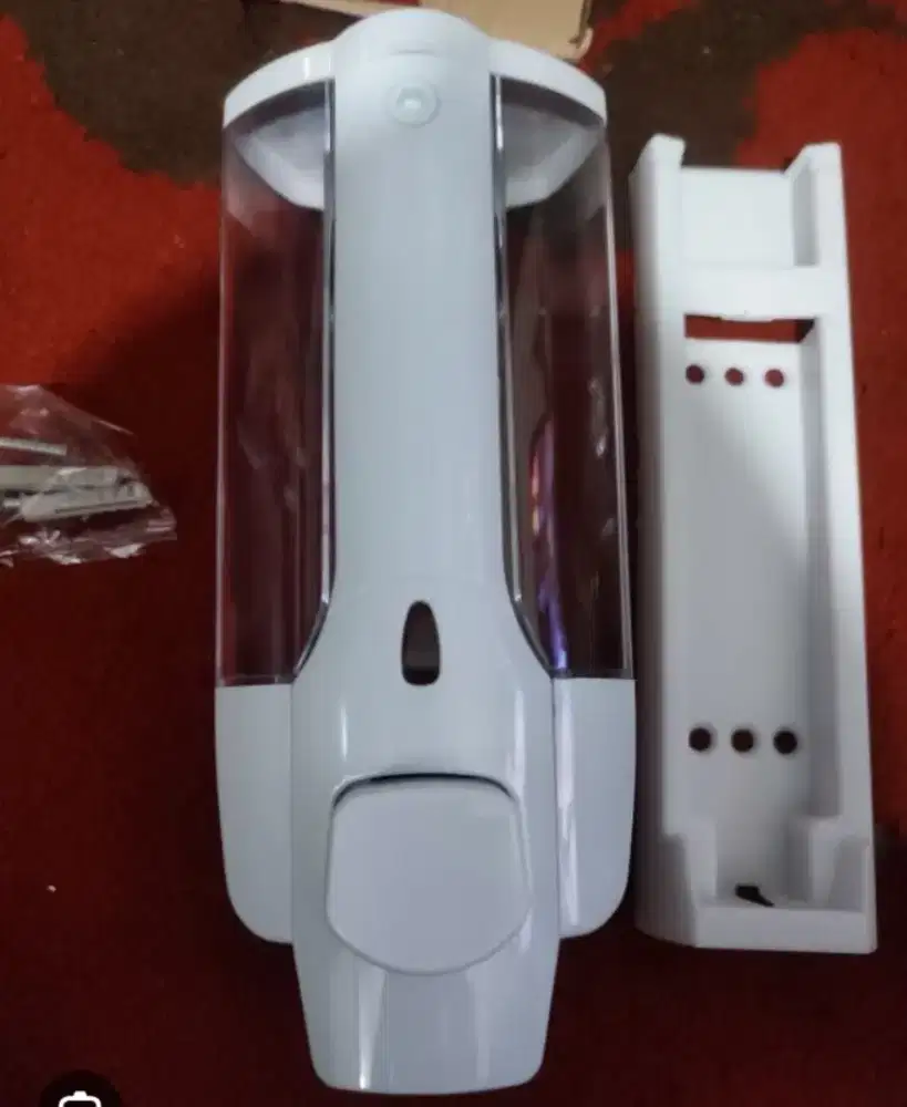 Dispenser Sabun Kamar Mandi