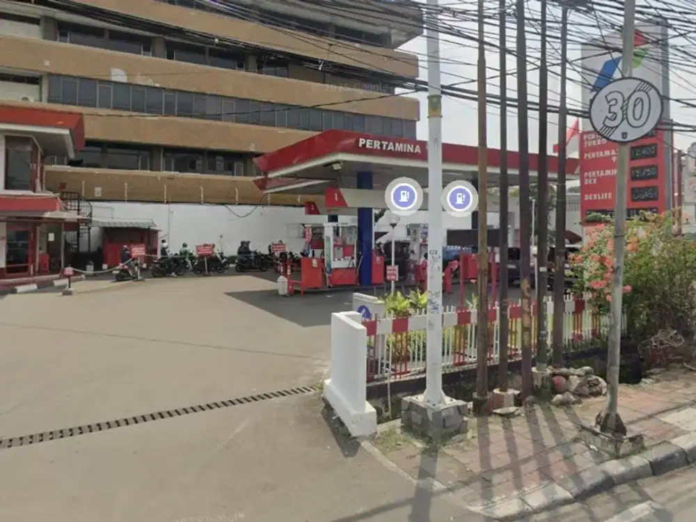 DIJUAL SPBU MASIH BEROPERASI DI DEWI SARTIKA JAKARTA TIMUR