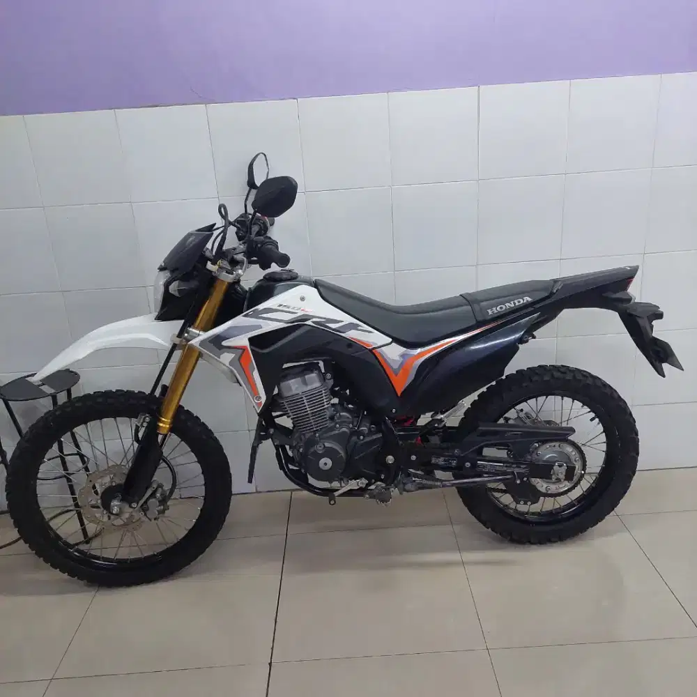 Honda crf 150L 2023 dp 2juta
