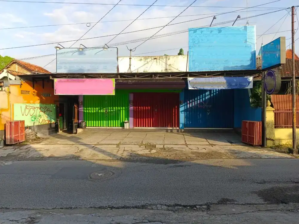 Tanah murah jogja bonus bangunan ruko dan kost di jl Soragan