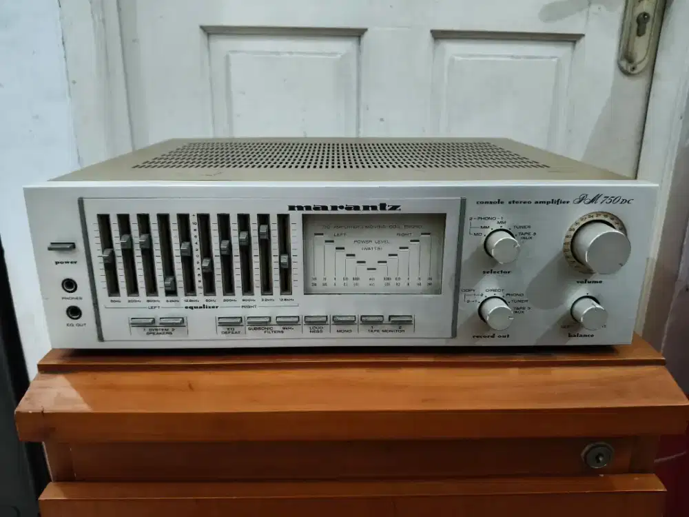 Amplifier Marantz PM 750 DC