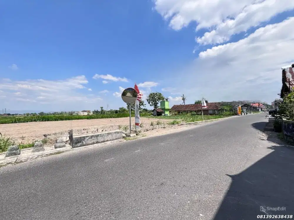 Timur Jalan Raya Tajem Maguwoharjo Tanah Purwomartani Kalasan Sleman