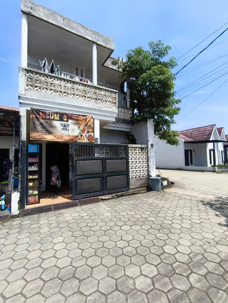 RUMAH 2 LT pagar Baja Minimalis