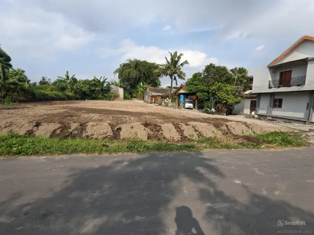 Samping Sekolah Internasional KITTA Tanah Jogja Area Jakal Km10 Sleman