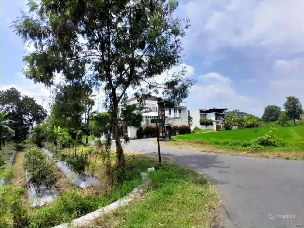 10 Menit Kampus UII Tanah Apik Jogja Jalan Palagan, Tepi Jalan Aspal