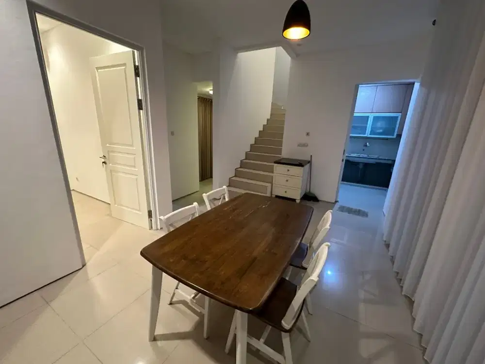 Sewa Kontrakan Rumah di Royal Residence Harga Murah Dekat Citraland Surabaya Barat Tahunan Per 2025 Dibawah 80jt