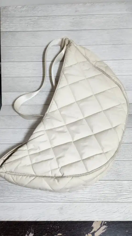 TAS SELEMPANG UNIQLO ORI