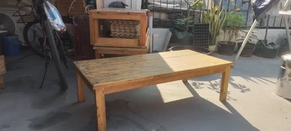 4 pcs meja lesehan bekas