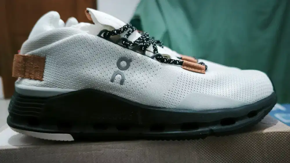 Sepatu On cloud size 37