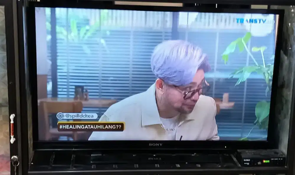 Televisi Sony 40 inch + STB