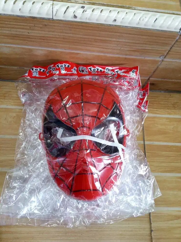 mainan anak topeng spiderman