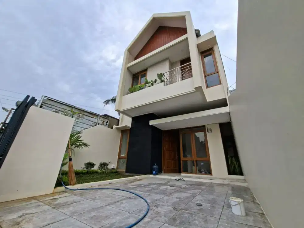 Rumah 2 Lt 3 KT 3KM Bandung Timur Bisa KPR DEKAT UPI CIBIRU