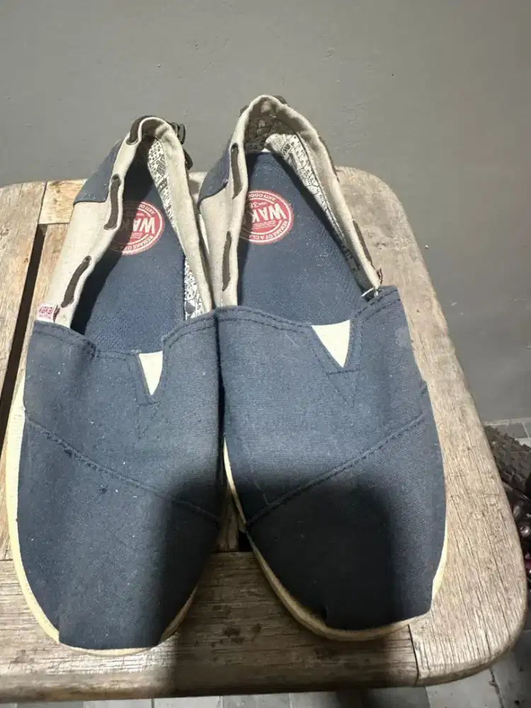 Sepatu Wakai Navy