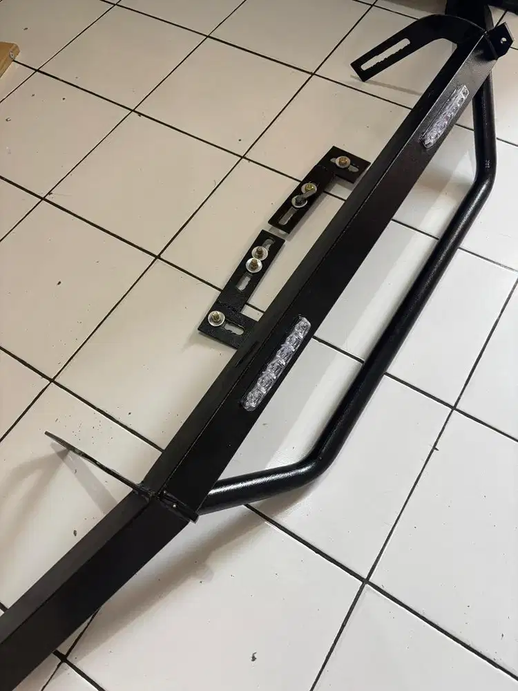 Tanduk Depan Ertiga Old