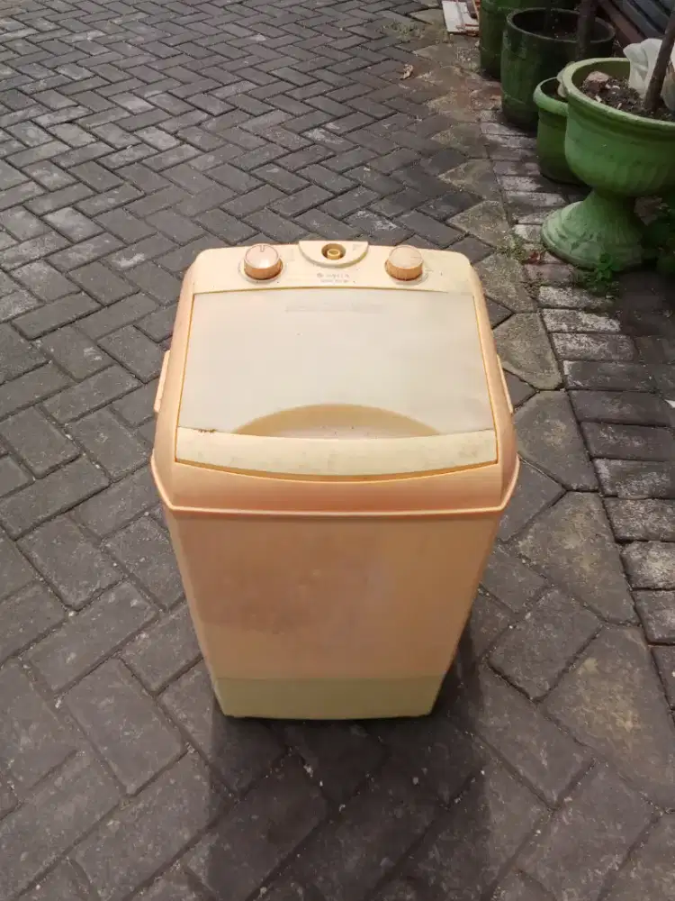 Dijual Mesin Cuci Murah Saga SWM 03