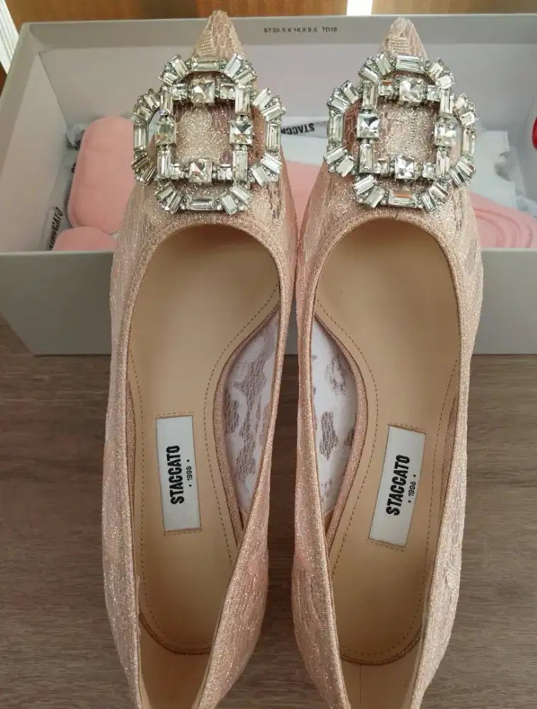 Sepatu.stacato ukuran 38