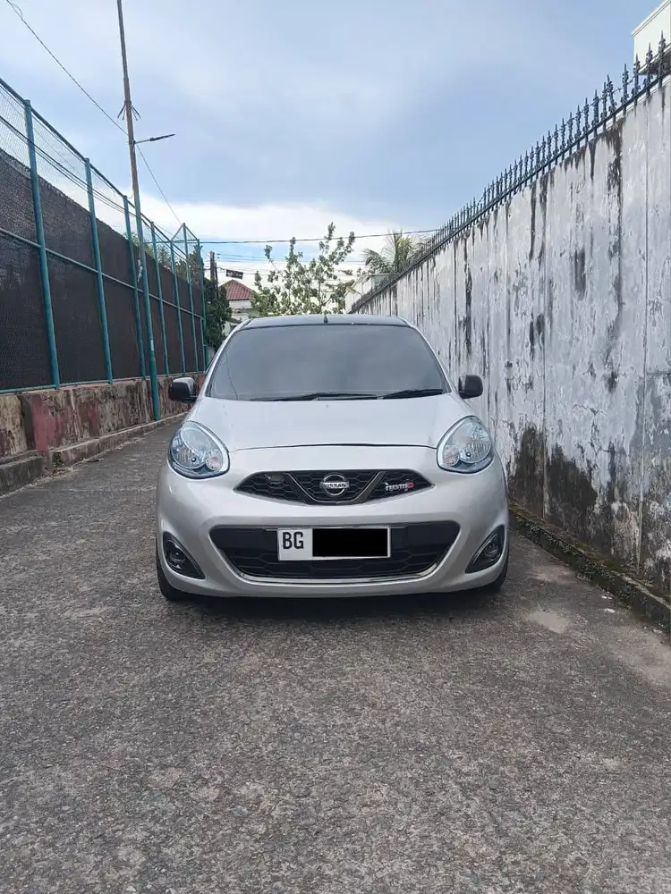 nissan march 1.5 XS manual 2014