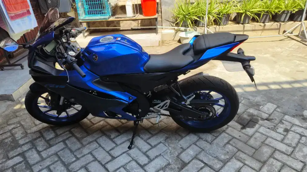 Yamaha R15 V4 Blue tahun 2022 second