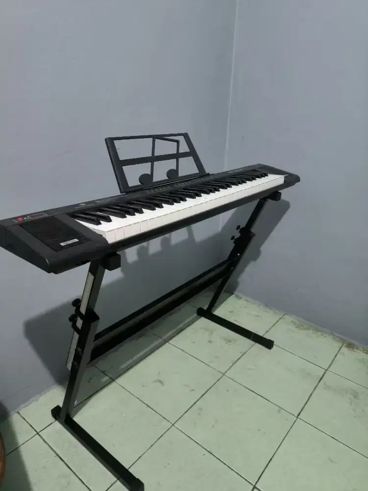 Benston Keyboard 61 Key, kondisi 99% mulus jarang pakai