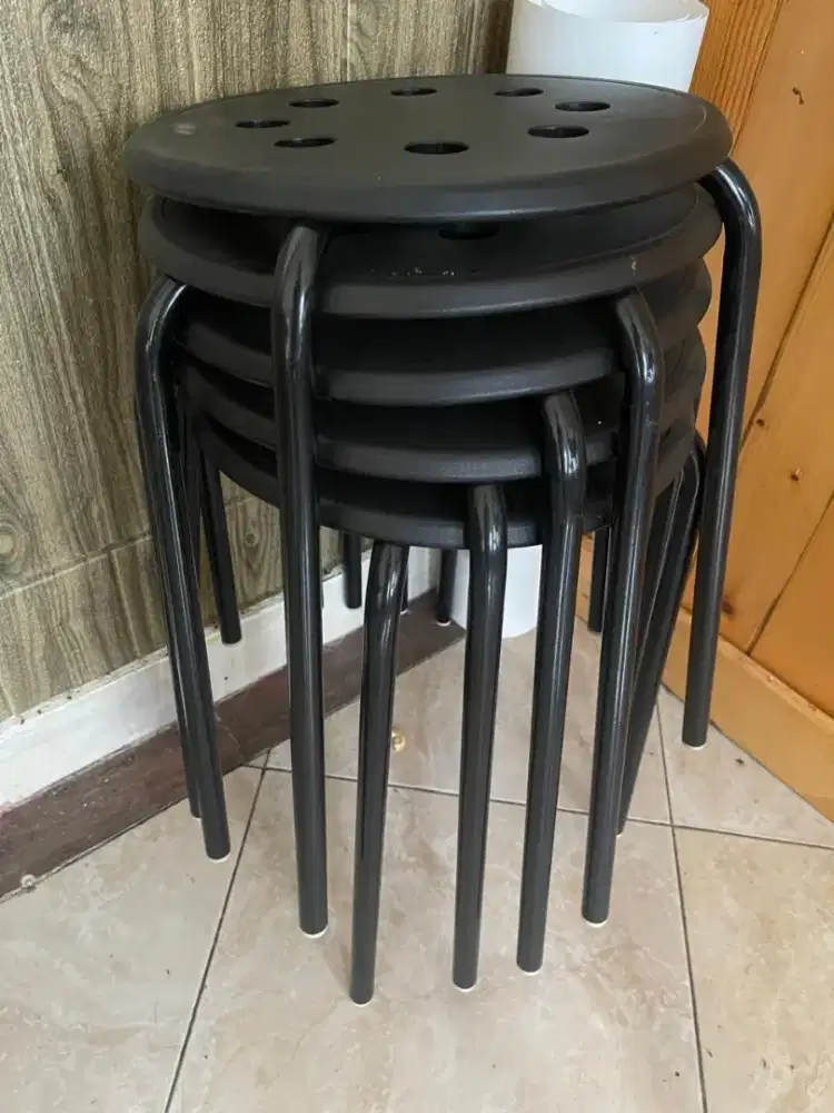 Barang barang bekas cafe