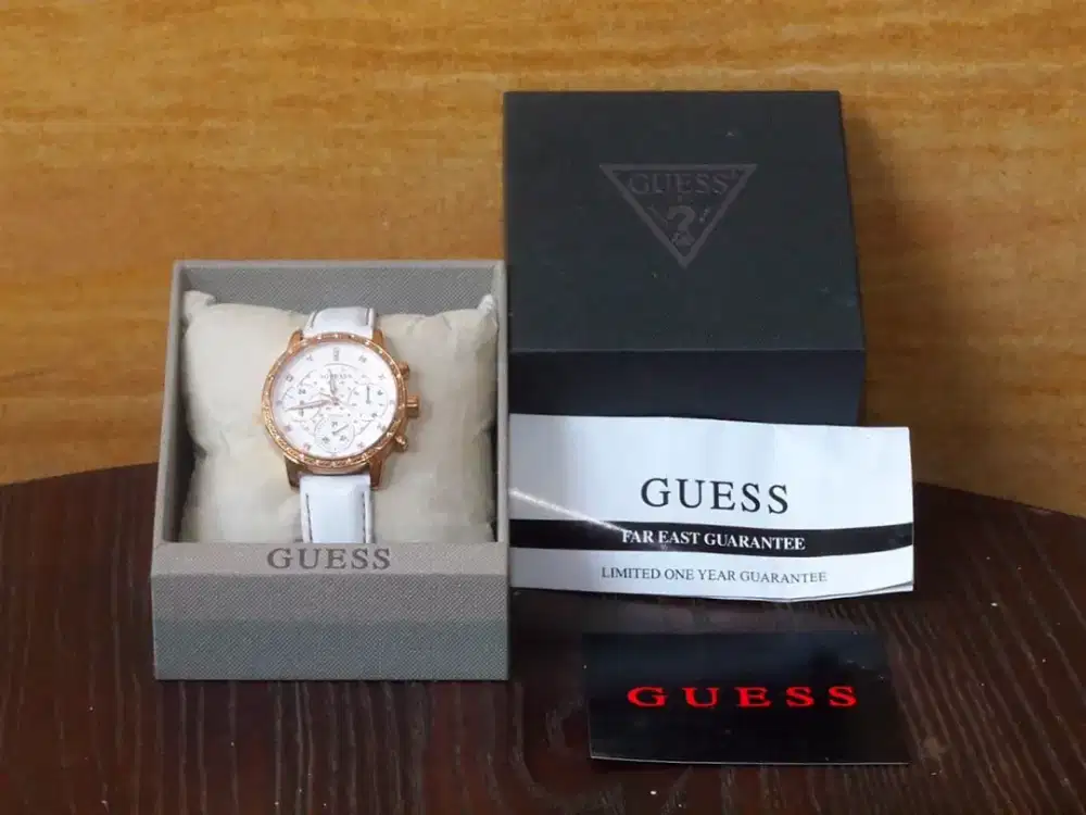 Jam Tangan Guess