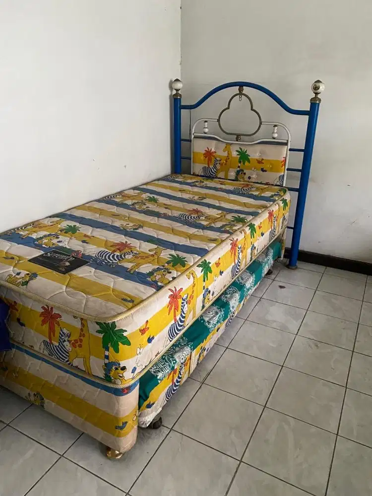 Dijual Ranjang besi 2 susun Lengkap