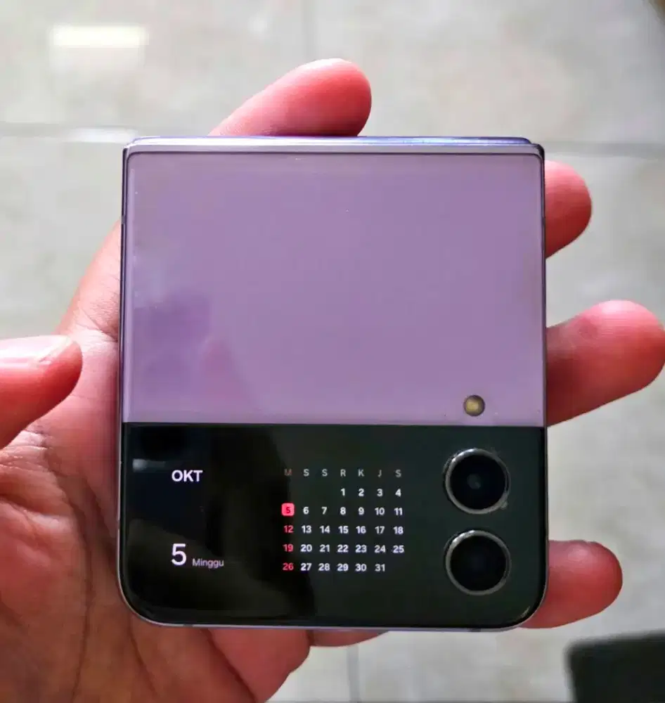 Samsung Galaxy Flip 4