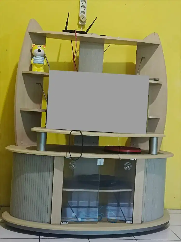 Meja TV (Buffett)