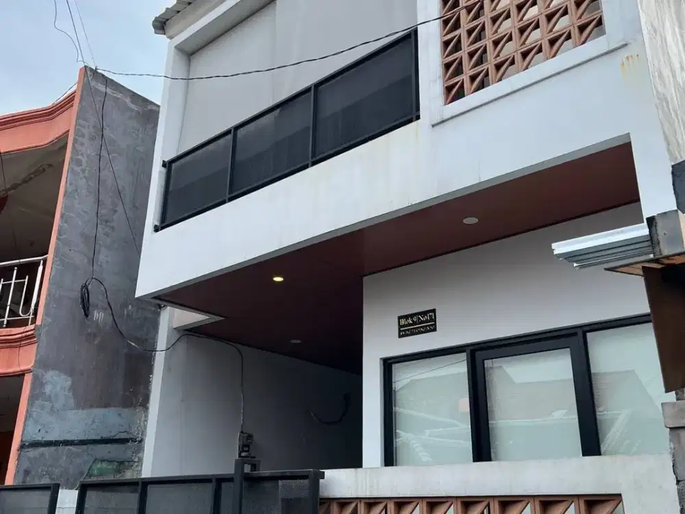 Rumah mewah siap huni 2 lantai di Rawalumbu kota Bekasi. SHM IMB PBB