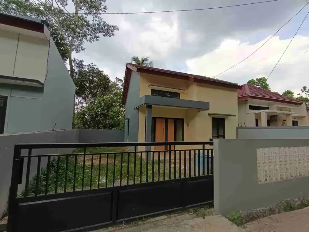 RUMAH SEJUK 120M2 PAKINTELAN GUNUNGPATI SEMARANG