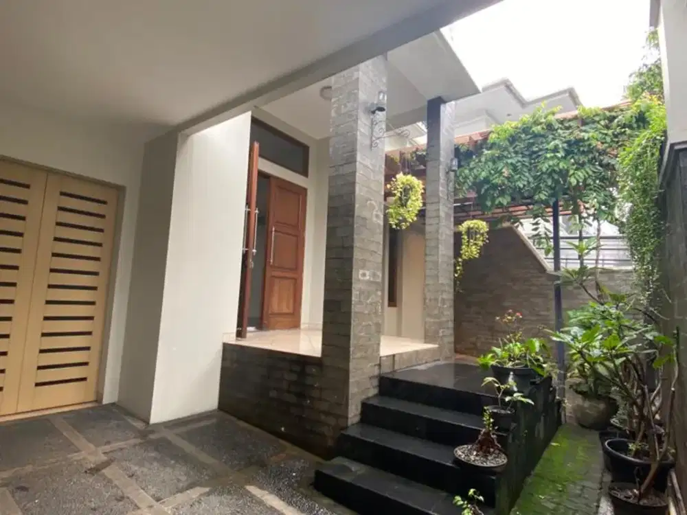 FOR RENT  jl Ciniru - Kebayoran Baru modern minimalis
