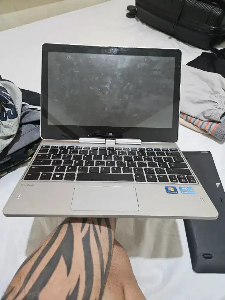 Hp laptop jahahajshhajajajjahsbajaiannnaau